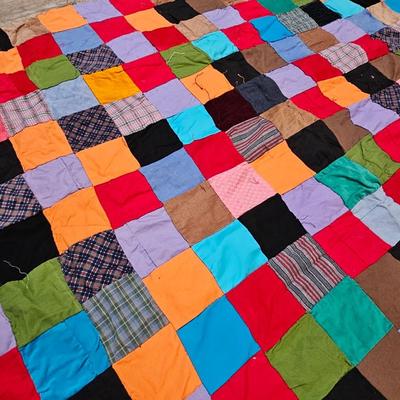 Quilt top approx 87 X 73 1/3