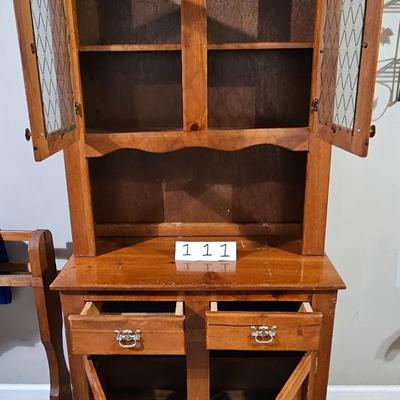 Country hutch