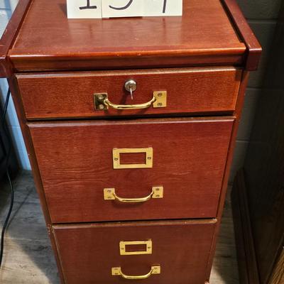 Filling cabinet with key