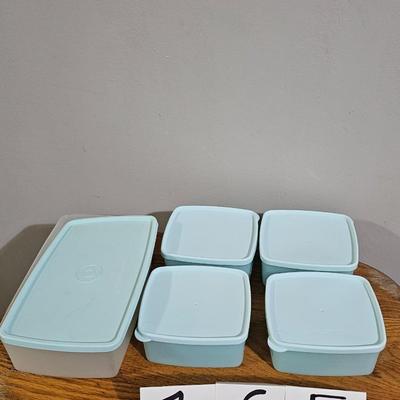 Tupperware assortment lot 4