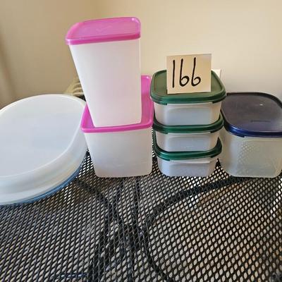 Tupperware assortment with lids