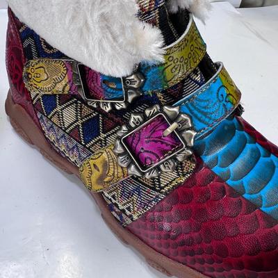 New from factory Super lady Star leather booties Size 37.5-38