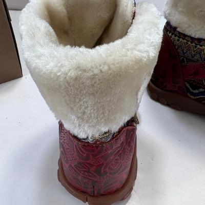 New from factory Super lady Star leather booties Size 37.5-38
