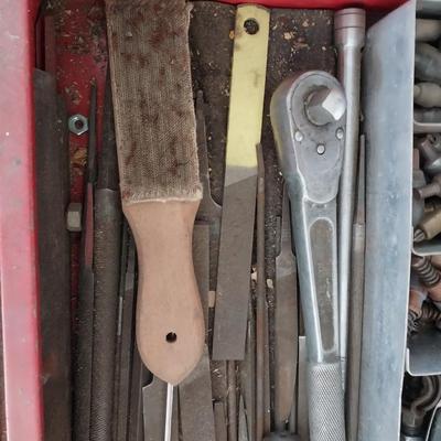 COLLECTION OF HAND TOOLS