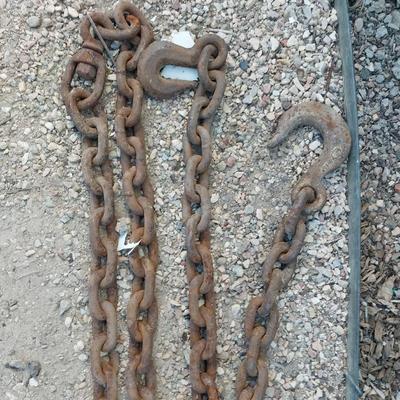 TOW CHAIN AND BALL HITCH