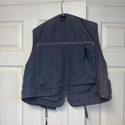S1928 Columbia Fly Fishing Vest with Red Ball Waders