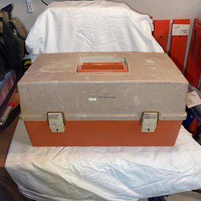 S1929 Plano Fishing Tackle Box w/fishing gear