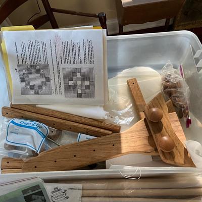 UB2026 Lot of Cross stitch Supplies