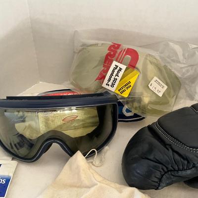 UB2029 Carrera Ski Goggles Phantom with Leather Mittens