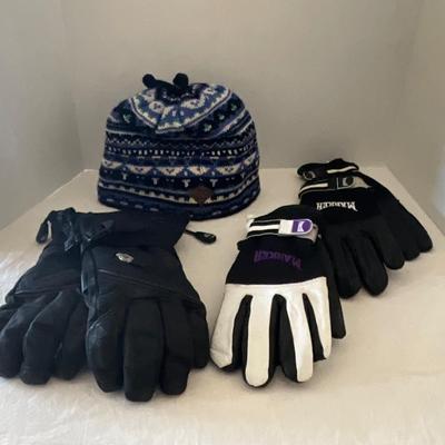 UB2032 Set of Vintage Ski Hat and Marker Gloves, Merkley Wool Hat