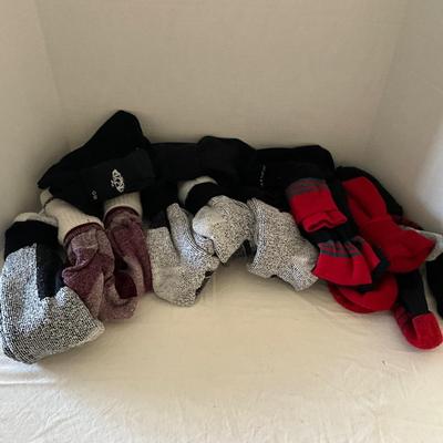 UB2046 Lot of Various Wool Ski Socks