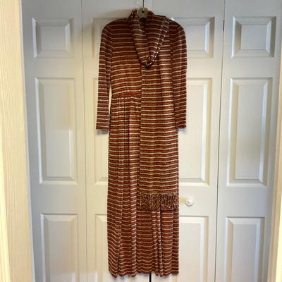 UB2051 Vintage Geoffery Beene Dress with matching scarf