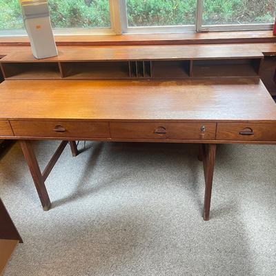 PETER LOVIG  for DANSK DENMARK -  MID-CENTURY MODERN - Table with 4 Drawers (1 locking w key) and Pigeonholes