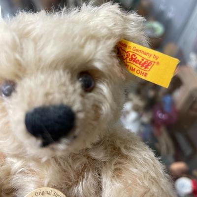 Steiff Classic Bear