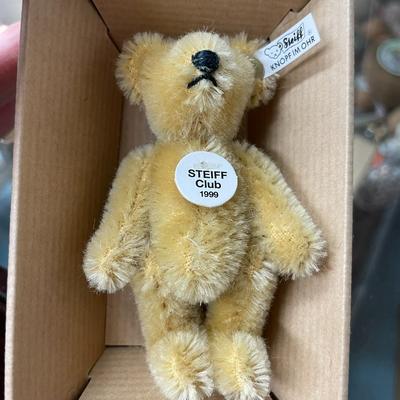 Steiff Bears NIOB Lot of 2