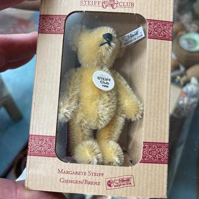 Steiff Bears NIOB Lot of 2