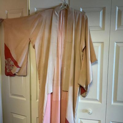 UB2058 Vintage Short and Long Silk Kimono Jackets / Robe