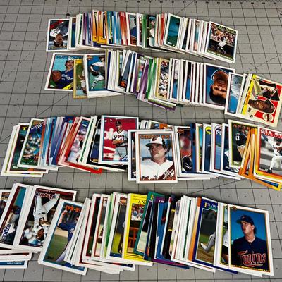 Baseball Cards Large LOT Mixed 