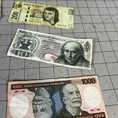 Currency from South America (6) Piece 