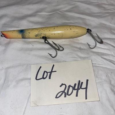 S2044 LOT of Mixed Wooden Fishing Lures
