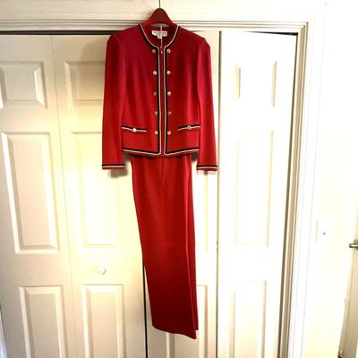 UB2075 Two Piece ST. JOHN Red Pant Suit