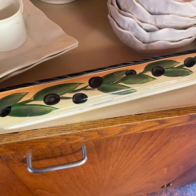 Lovely OLIVE SERVING DISH - w/ painted olives/leaves