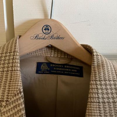 UB2100 Lot of Vintage Ladies Brooks Brothers Clothing