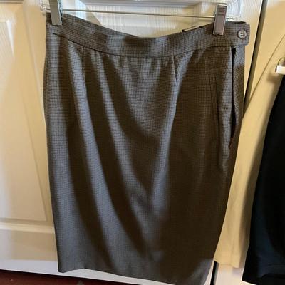 UB2100 Lot of Vintage Ladies Brooks Brothers Clothing