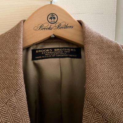 UB2100 Lot of Vintage Ladies Brooks Brothers Clothing