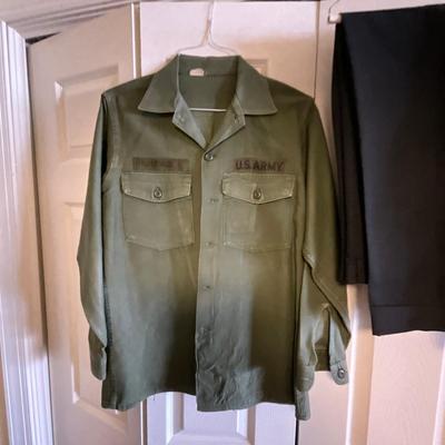 UB2101 Vintage Mens Lot , Army Shirt, Dockers, Brooks Bros. Eddie Bauer