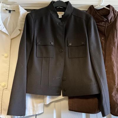 UB2104 Large Lot of Women's TALBOTS Clothing Lot