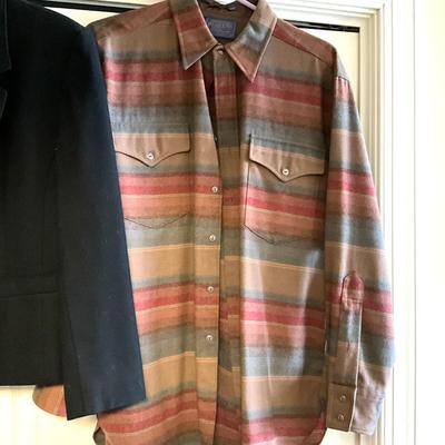UB2112 Lot of Ladies PENDLETON Clothing