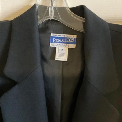 UB2113 Lot of Ladies PENDLETON Suit Sets with Scarf