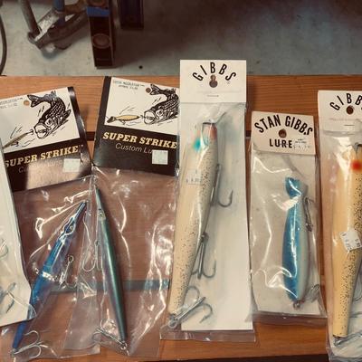 S2080 LOT of Fishing Lures