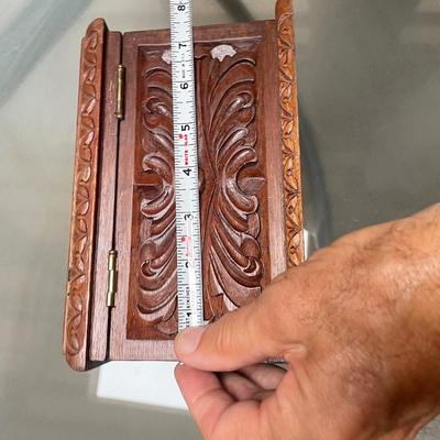 BEAUTIFULLY CARVED WOODEN BOX - 5â€x7â€