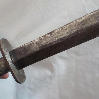 Rare-WW2 - FAIRBAIRN-SYKES Army Commando unit Dagger and M8 scabbard .est. $75 to $200.