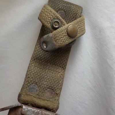 Rare-WW2 - FAIRBAIRN-SYKES Army Commando unit Dagger and M8 scabbard .est. $75 to $200.