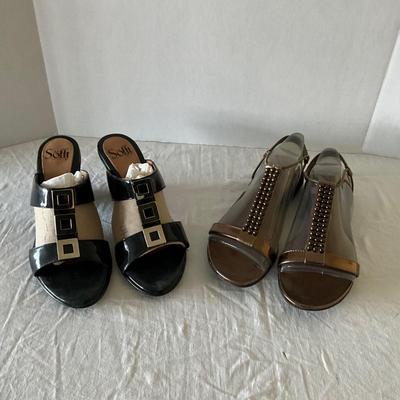 UB2130 Lot of Ladies Wedge Shoes Sofft, Ann Klein