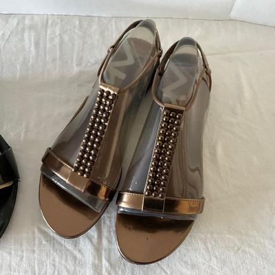 UB2130 Lot of Ladies Wedge Shoes Sofft, Ann Klein