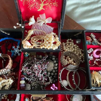 UB2134 Large Lot of Costume Jewelry with Leather Jewelry Box
