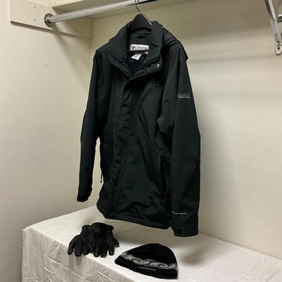 FC2144 Columbia Men's Large Jacket with Leather Gloves and North Face Hat