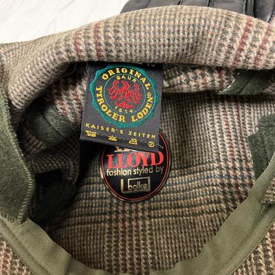 FC2146 Vintage Wool Brooks Brothers Toggle Horn Plaid Coat with Loden Cap