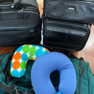 FC2163 Two Rolling Bags Brookstone/ L.L. Bean with Neck Pillows