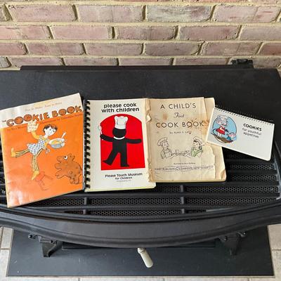 K2176 Lot of Various Cookbooks from Different Organizations