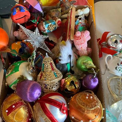 G2188 Vintage Christmas Tree Ornaments