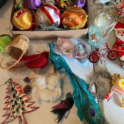 G2188 Vintage Christmas Tree Ornaments