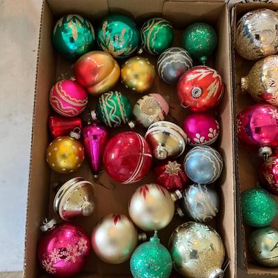 G2191 Lot of Vintage Glass Christmas Balls