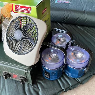 G2195 Large Camping Lot with Therm a Rest Pads
