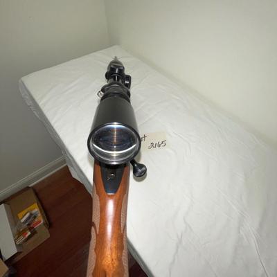 S2165 Winchester Model 70XTR .243 caliber- Featherweight Bolt Action Rifle w/Scope