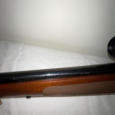 S2165 Winchester Model 70XTR .243 caliber- Featherweight Bolt Action Rifle w/Scope